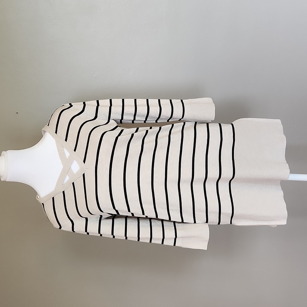 Isela ¾ Sleeve Pullover Sweater Size Small Tan with Black Strips